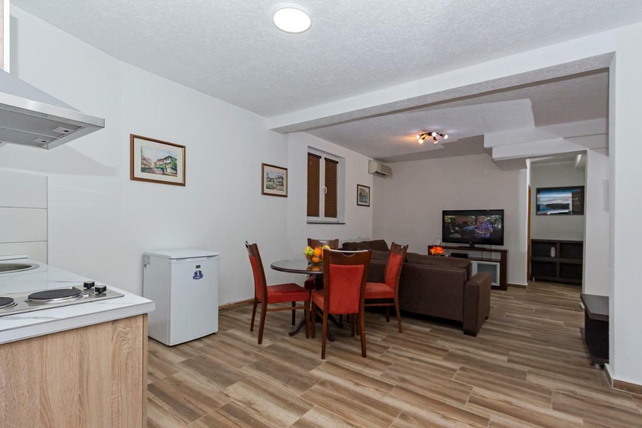 Upper Gate Apartments โอครีด ภายนอก รูปภาพ