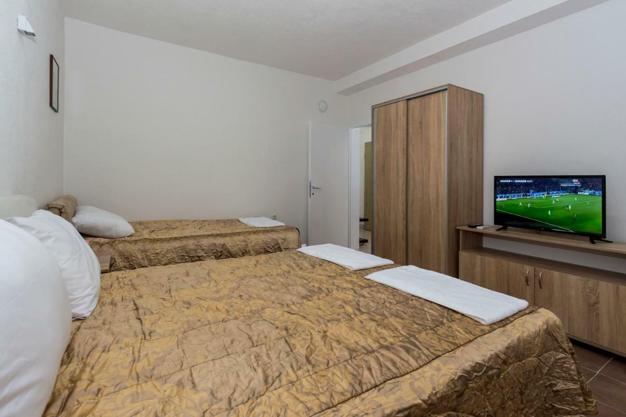 Upper Gate Apartments โอครีด ภายนอก รูปภาพ